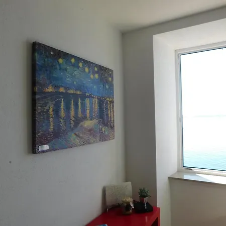 Giovanni Apartment